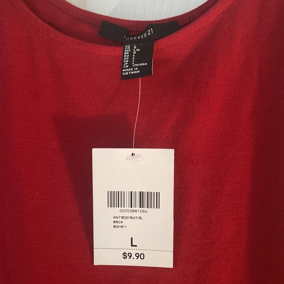 NWT. Woman’s Forever21 red bodysuit. Size large. - Picture 3 of 3